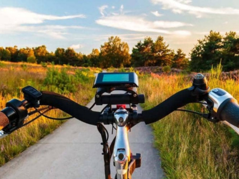 Hoeveel km gaat een batterij van een elektrische fiets mee?